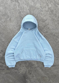 Blankytně modrá
