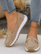Dame loafers med moccasinsnit, dekorativ kædedetalje og flad sål