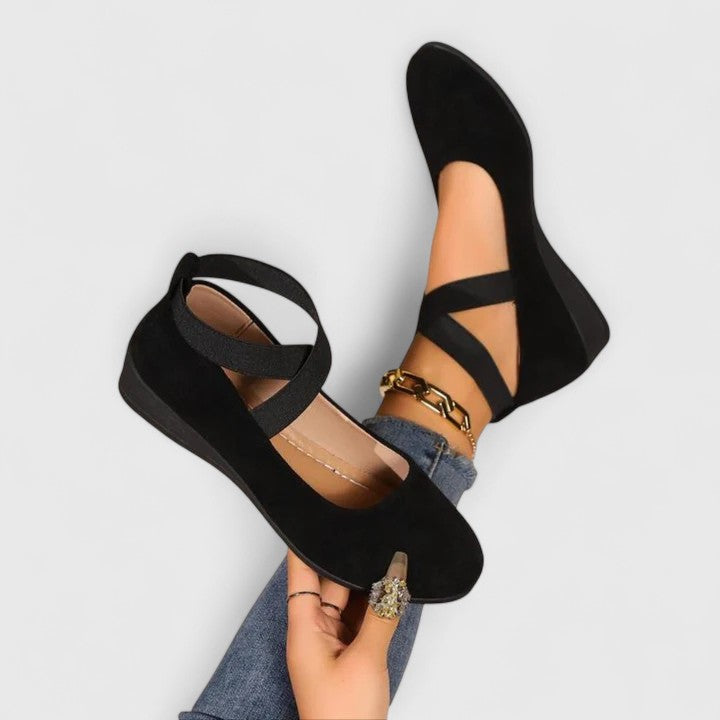 Women Spring Strappy Round-Toe Wedge Flats