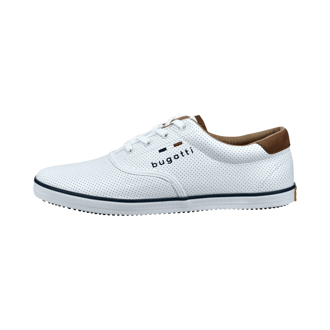 Hvide sneakers med perforeret overdel, snørebånd og brun hælkappe
