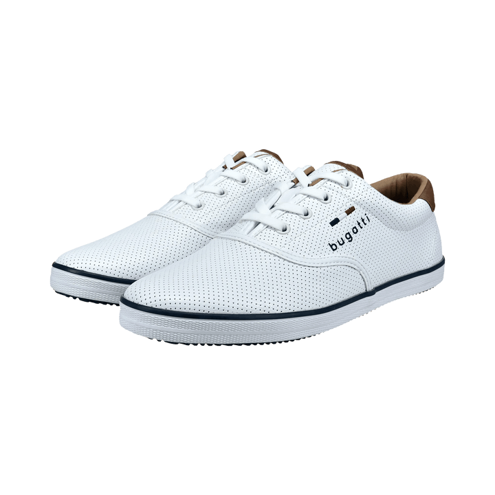 Hvide sneakers med perforeret overdel, snørebånd og brun hælkappe