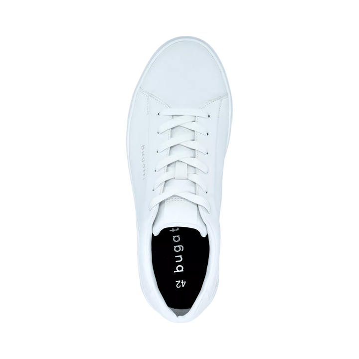 Hvide herre sneakers med snørebånd, rund tå og høj sål