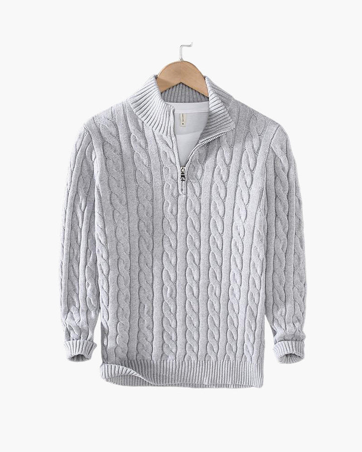 Herresweater med kabelstrik, høj krave og kort lynlås