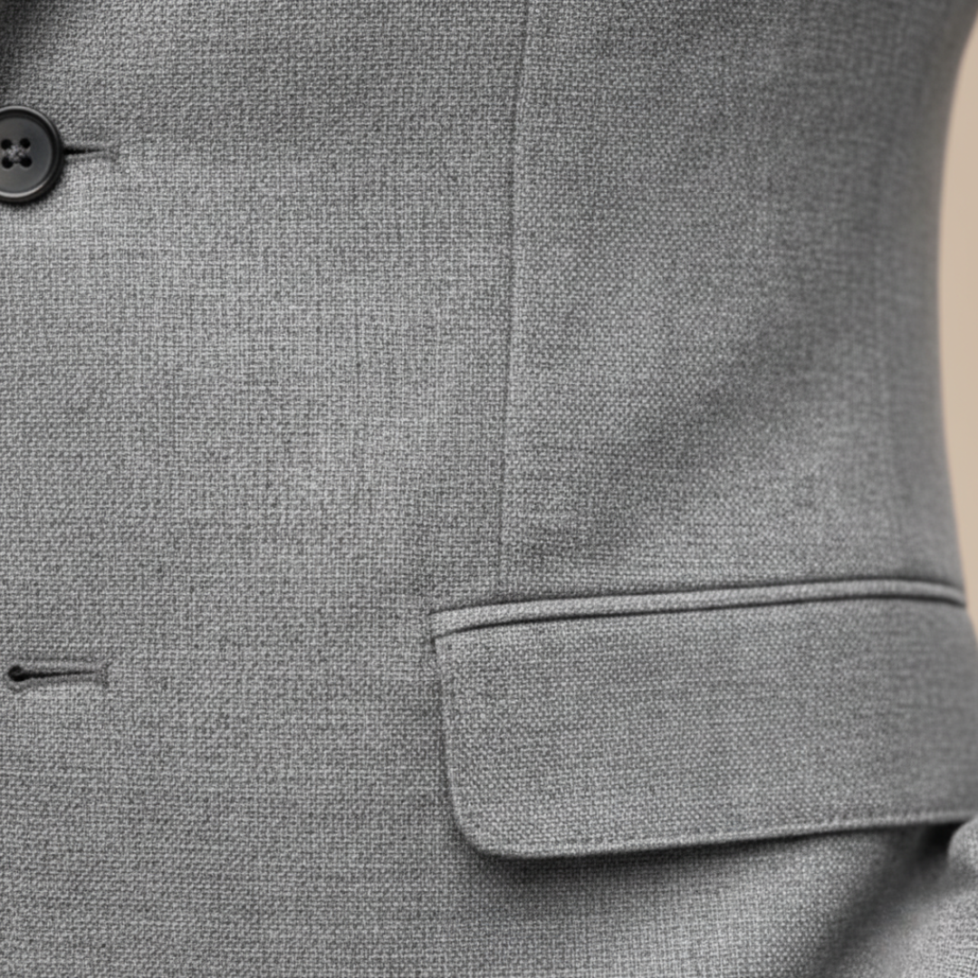 Herreblazer med slim pasform, reverskrave, enkelt knap og lommer
