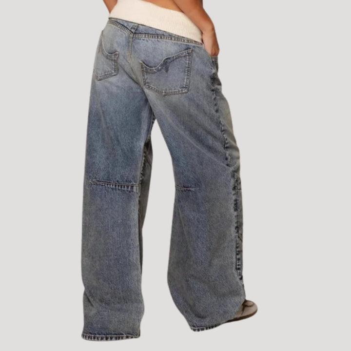 Damejeans med lav talje, meget vide ben og vasket blå finish