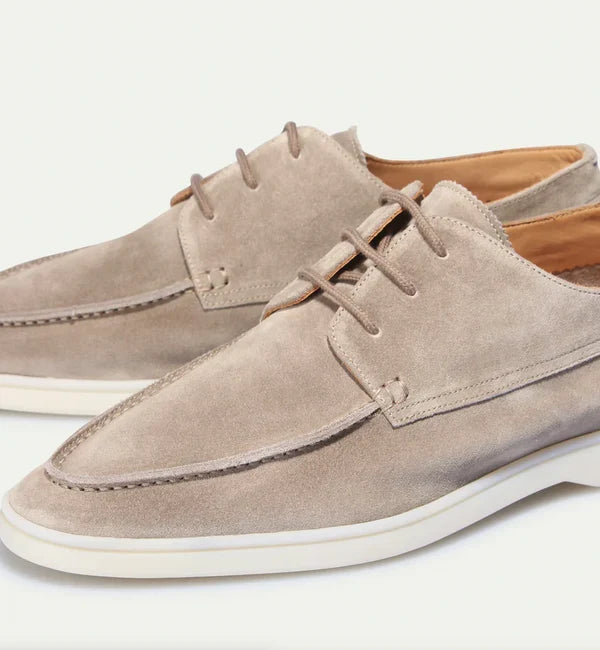 Herreloafers med snørebånd og rund tå