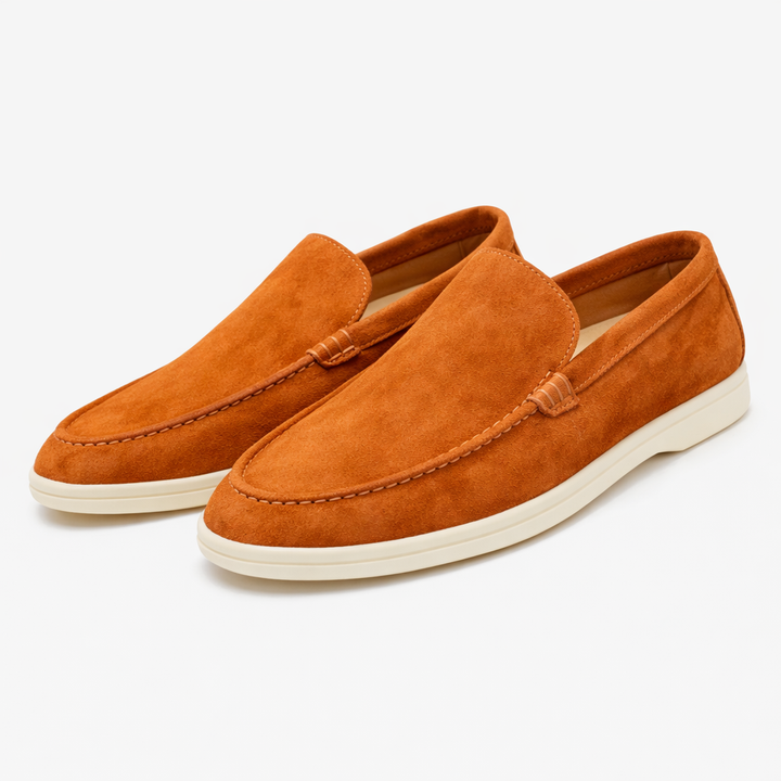 Herreloafers med mokkasinsnit, rund tå og lys flad sål