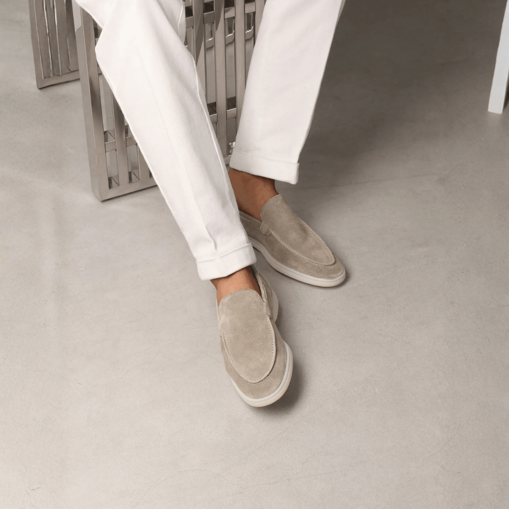 Herre loafers i taupe med rund tå, mokkasinsyning og flad sål
