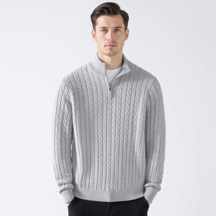 Herresweater med kabelstrik, høj krave og kort lynlås