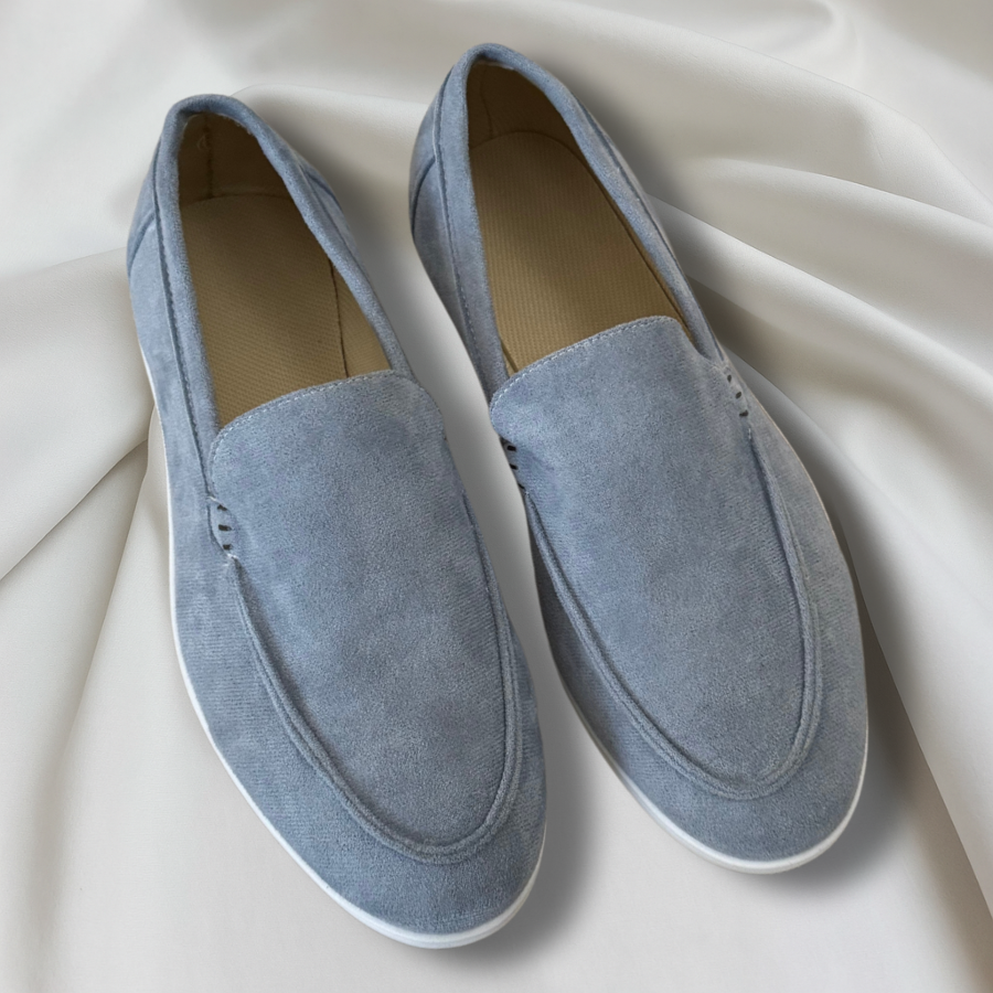 Herreloafers med rund tå, flad sål og synlige stikninger