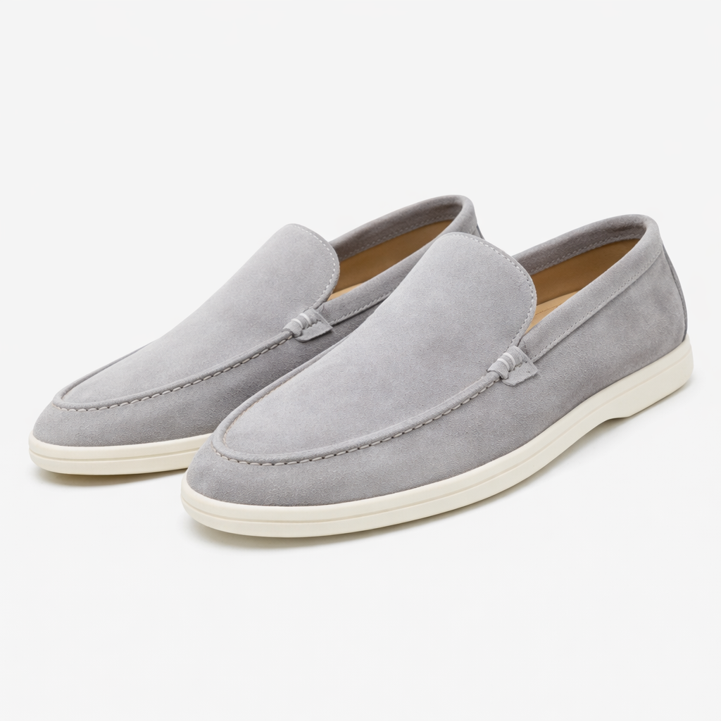 Herreloafers med mokkasinsnit, rund tå og lys flad sål