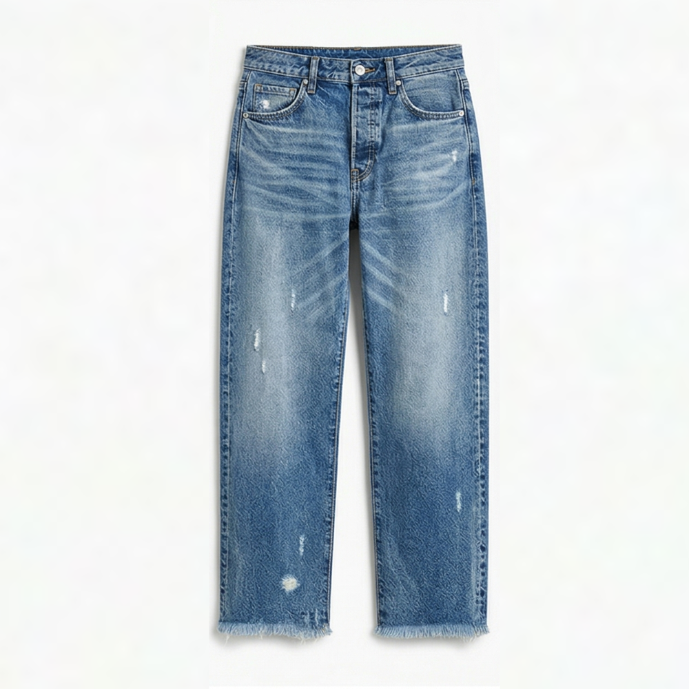 Damejeans med lige ben, slidte detaljer og frynsede cropped kanter