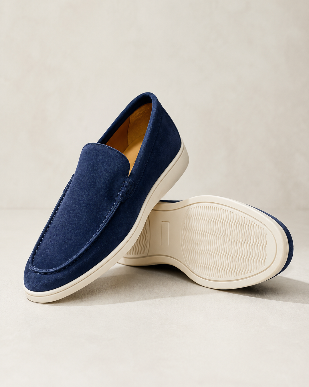 Herreloafers med rund tå og lys flad sål