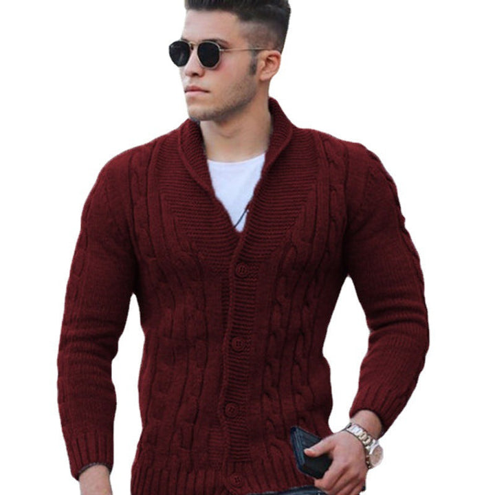 Herre cardigan med kabelstrik, sjalskrave, knapper og forlommer