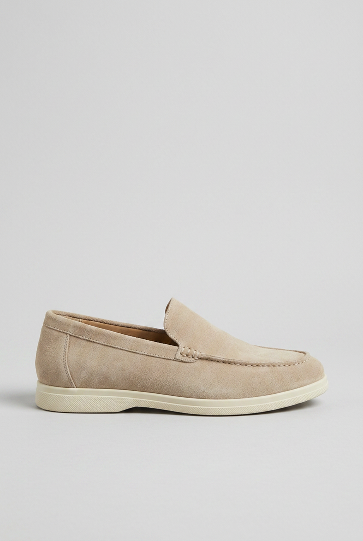 Herre loafers med rund tå, slip-on design og flad lys sål