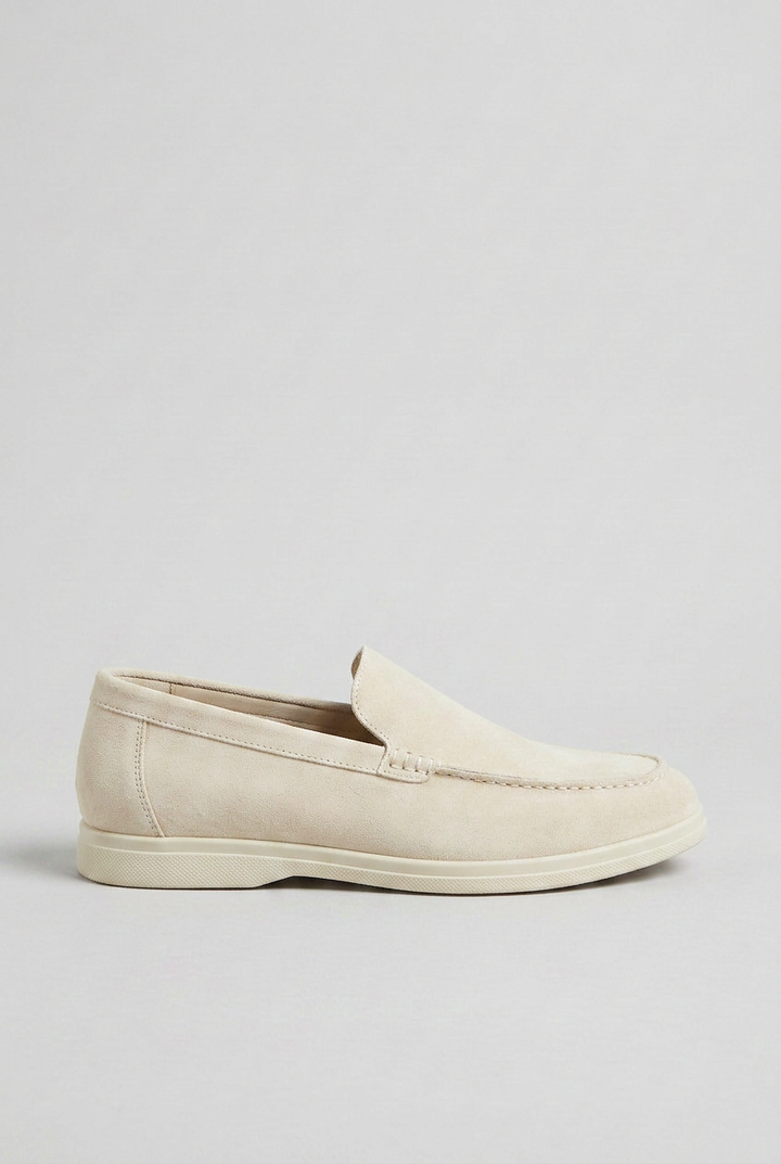Herre loafers med rund tå, slip-on design og flad lys sål