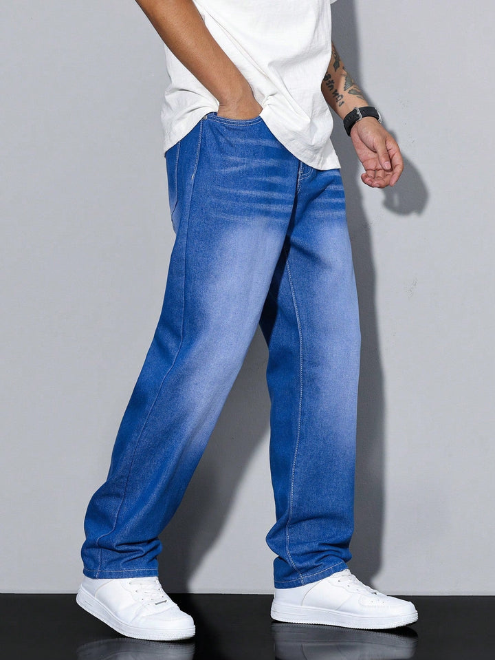 Herrejeans med lige ben, fem lommer og lang pasform