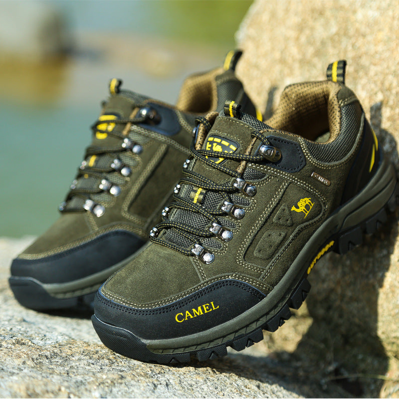 Unisex Wanderstiefel mit Schnürung und kräftiger Sohle