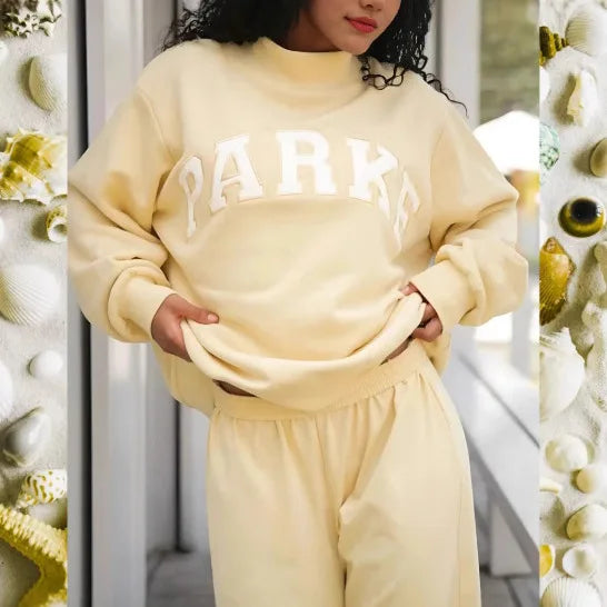 Pink croppet sweatshirt med tekstprint og rund hals