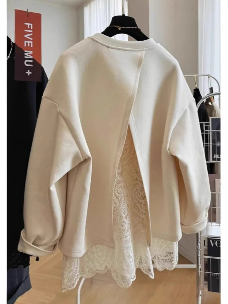 Damesweatshirt med rund hals, lange ærmer og blondekant