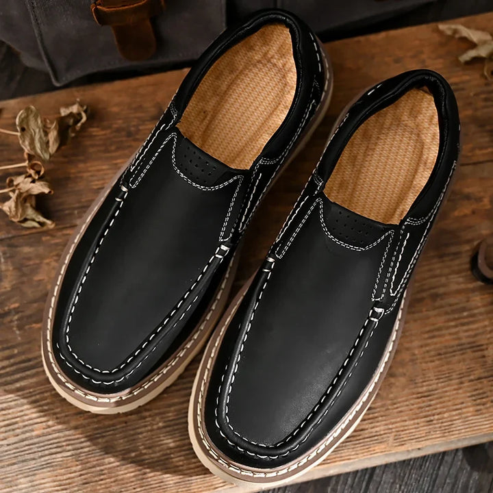 Herreloafers med rund tå, kontrastsømme og kraftig sål