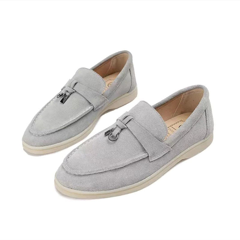 Dame loafers med rund tå, vristrem og flad lys sål