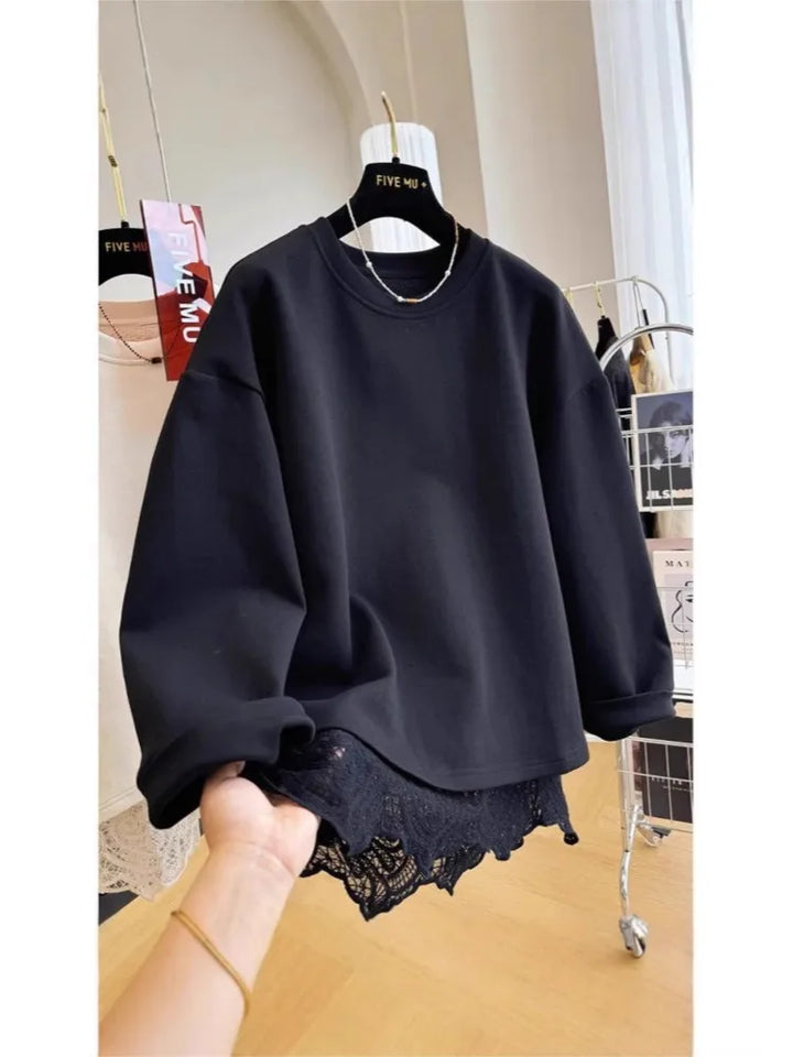 Damesweatshirt med rund hals, lange ærmer og blondekant