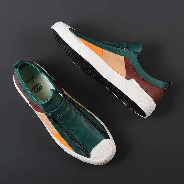 Unisex sneakers med sidelukning, rund tå og kontrasterende paneldesign