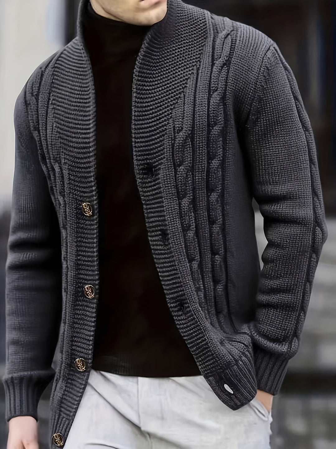 Herrecardigan med bred krave, ribstrik, knapper og kontrastkanter