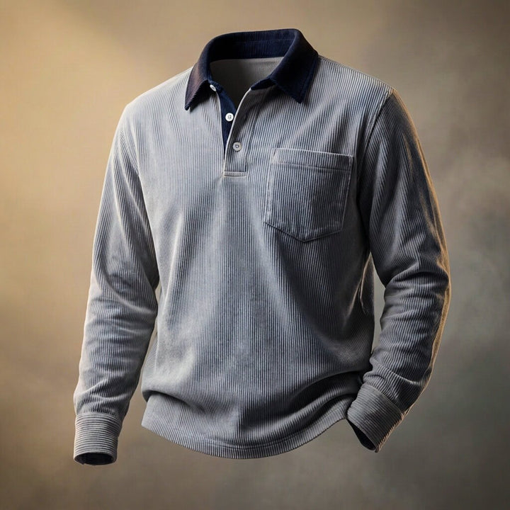 Langærmet herrepoloshirt med ribstruktur, polokrave, knapstolpe og brystlomme