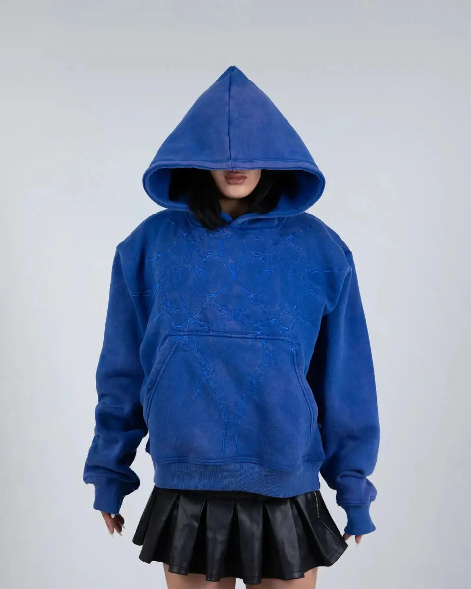 Dame hoodie med lynlås, hætte og broderet rygmotiv