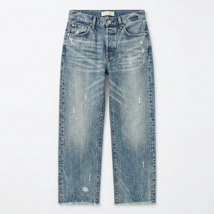 Damejeans med lige ben, slidte detaljer og frynsede cropped kanter