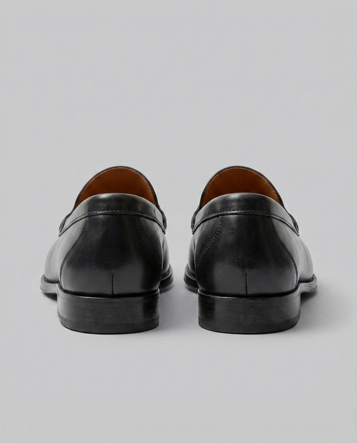 Klassiske herre loafers med moccasinsnit og lav hæl