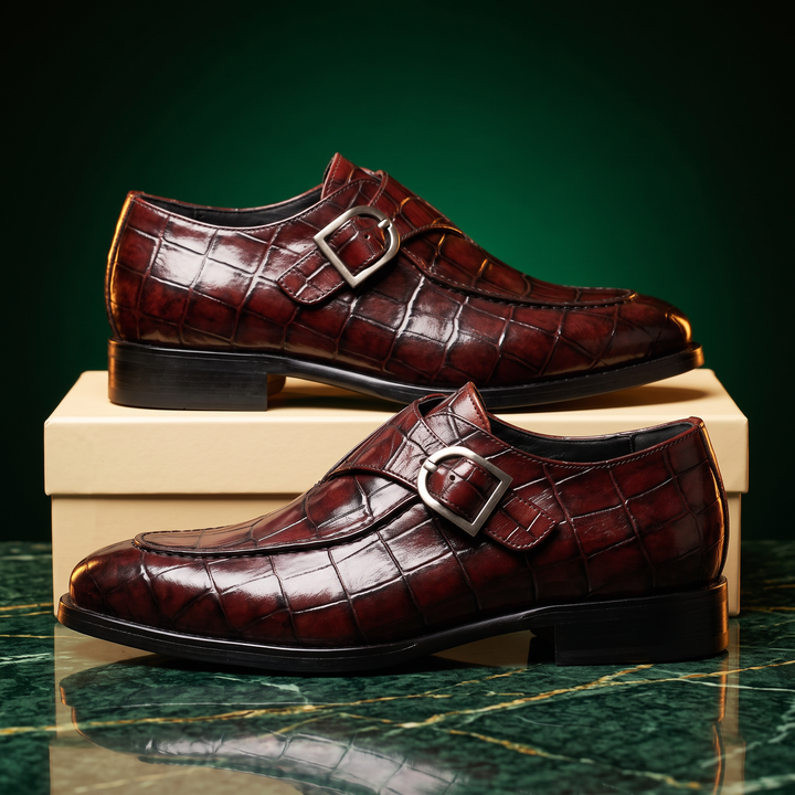 Loafers med croco-præget overflade og spænde