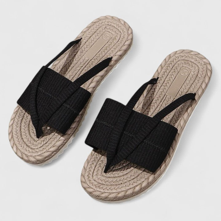 Espadrilsandal med krydsede remme og flettet jute-sål