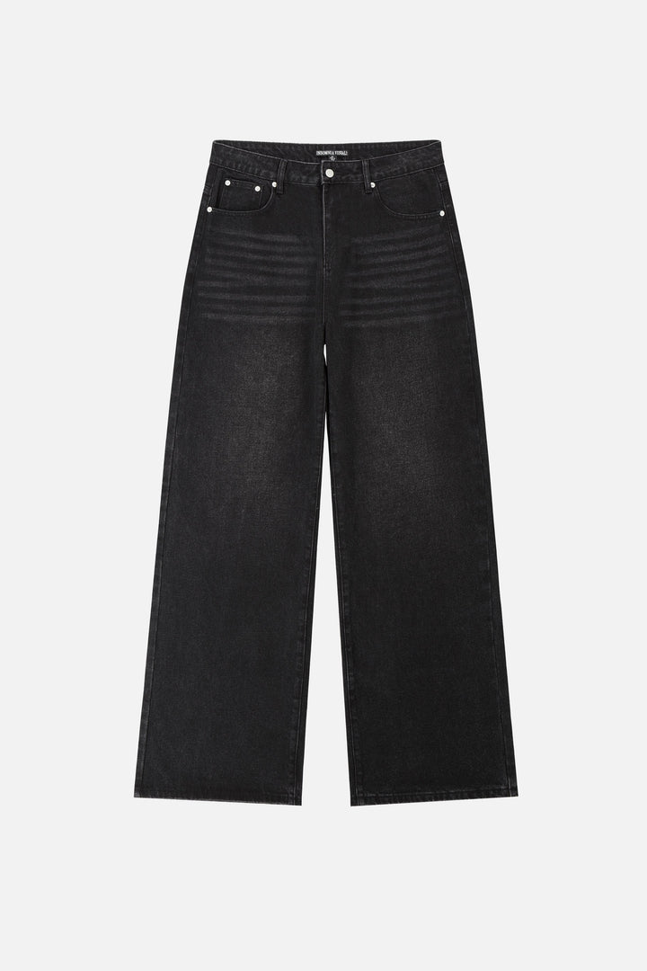 Sorte herrejeans med brede ben og grafisk mønster på baglommerne