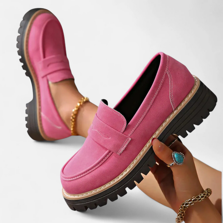 Dame loafers med penny-rem, rund tå og kraftig rillet sål