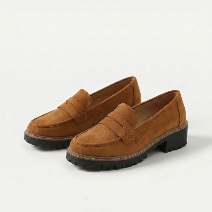 Dame loafers med pennyrem, kraftig sål og lav blokhæl