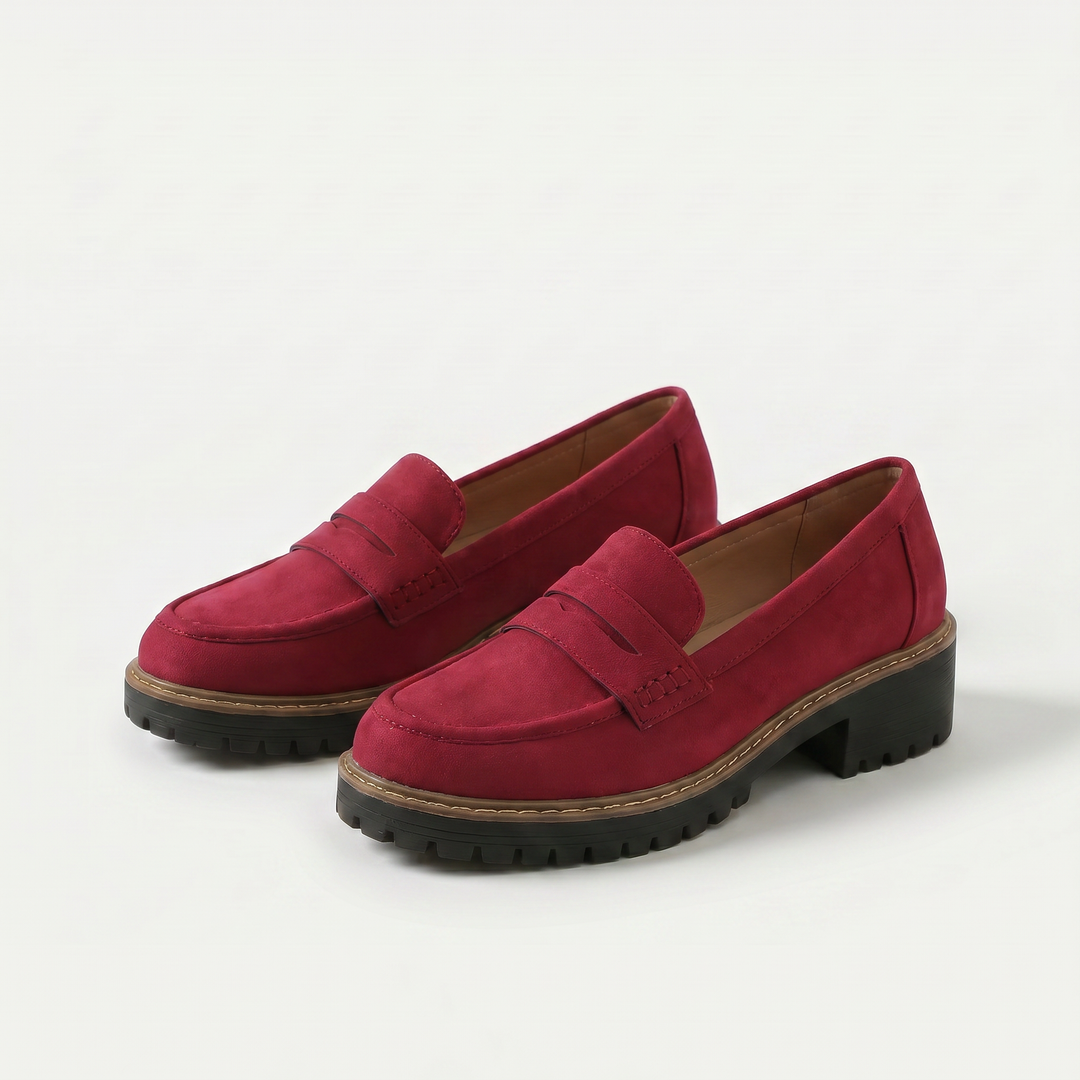Dame loafers med pennyrem, kraftig sål og lav blokhæl