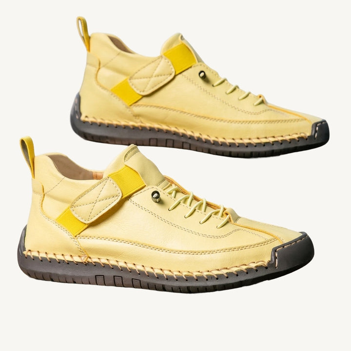 Højskaftede damesneakers med snørebånd, rem og flad sål