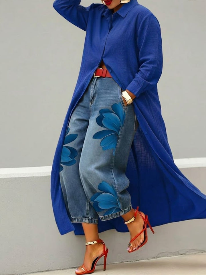 Damesæt med lang skjortekjole og vide jeans med blomster